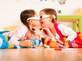 Kiwi Crate 1-colors-lifestyle-2girls-1400x1056