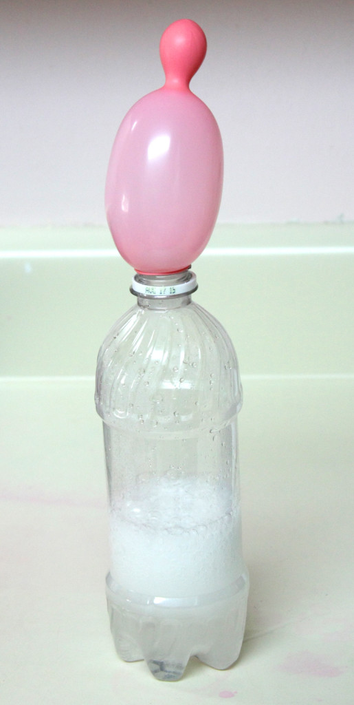 Science With Children: Baking Soda and Vinegar Experiments